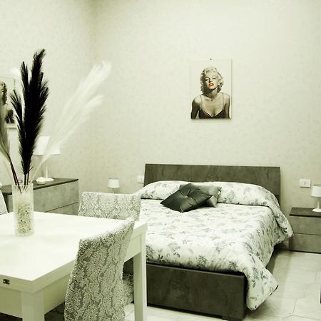 Mincasa Nel Cuore Di Napoli Экстерьер фото