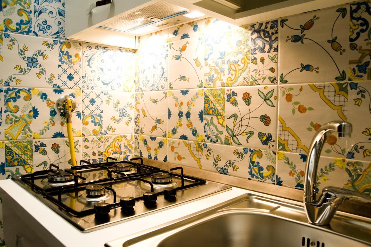 Mincasa Nel Cuore Di Napoli Экстерьер фото