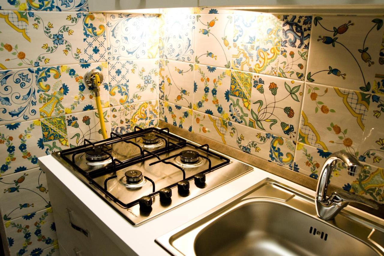 Mincasa Nel Cuore Di Napoli Экстерьер фото